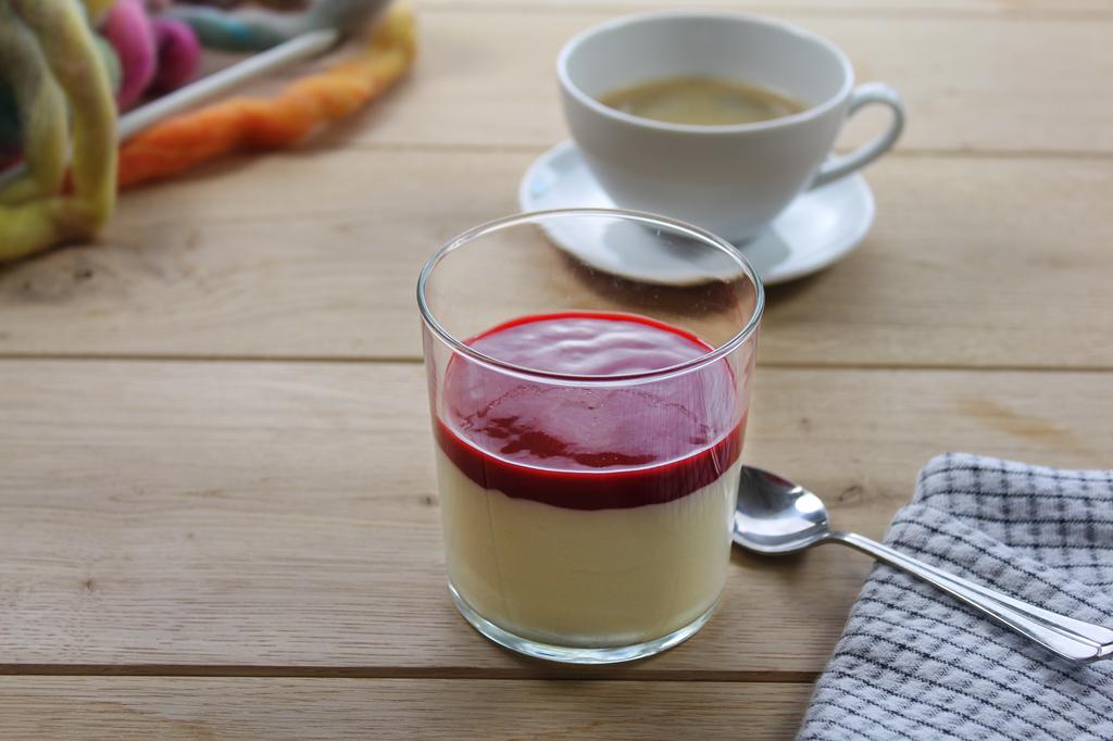 PANNA COTTA - COULIS DE FRAMBOISES