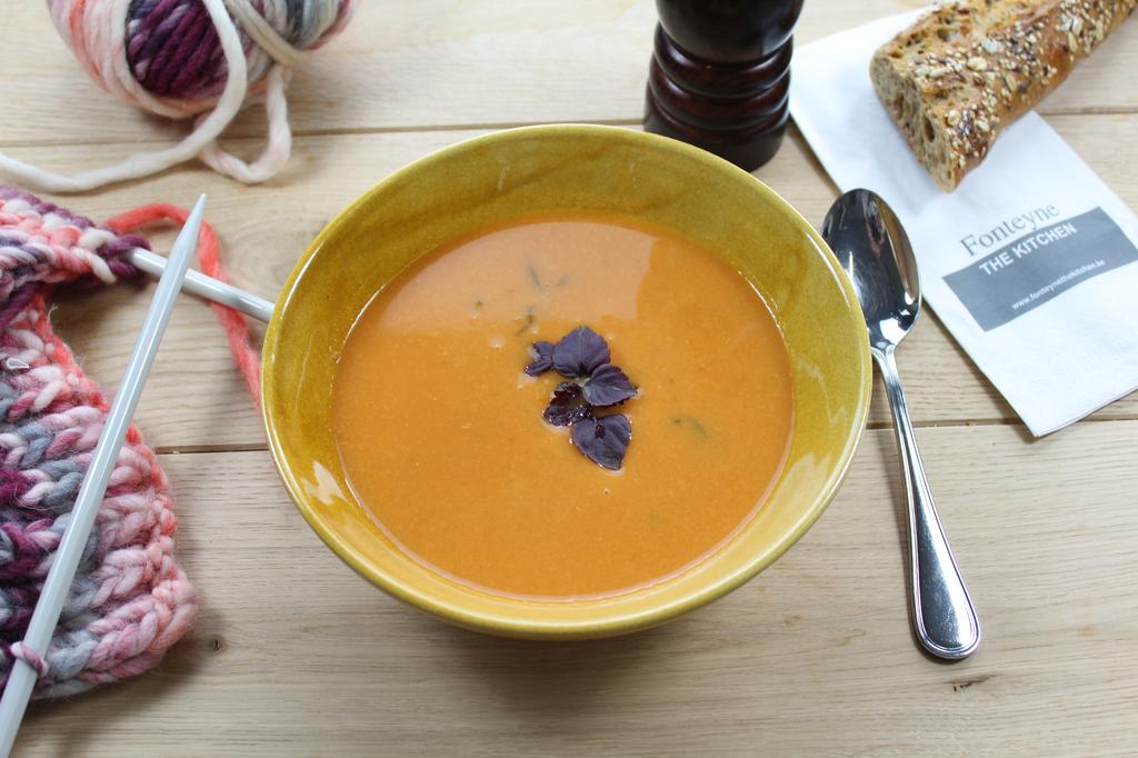 POTAGES DE TOMATE ET FENOUIL