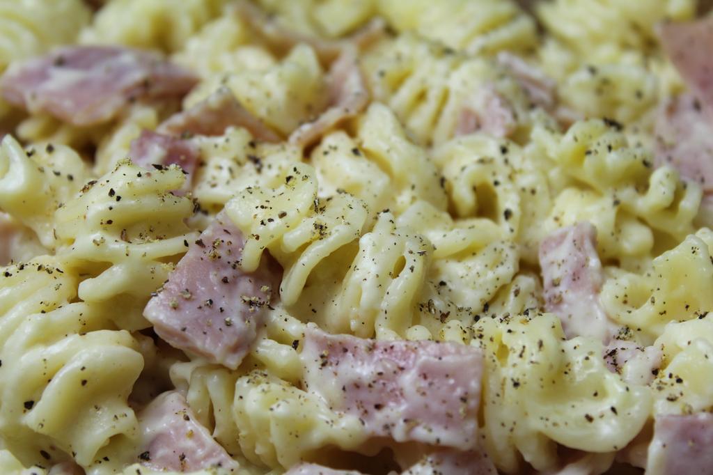 PASTA VAN DE WEEK : MACARONI MET HAM &amp; KAAS